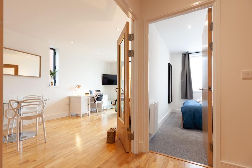 Oxfordshire Living - The Tolkien Apartment - Оксфорд Экстерьер фото