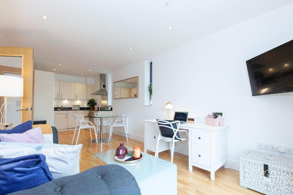 Oxfordshire Living - The Tolkien Apartment - Оксфорд Экстерьер фото