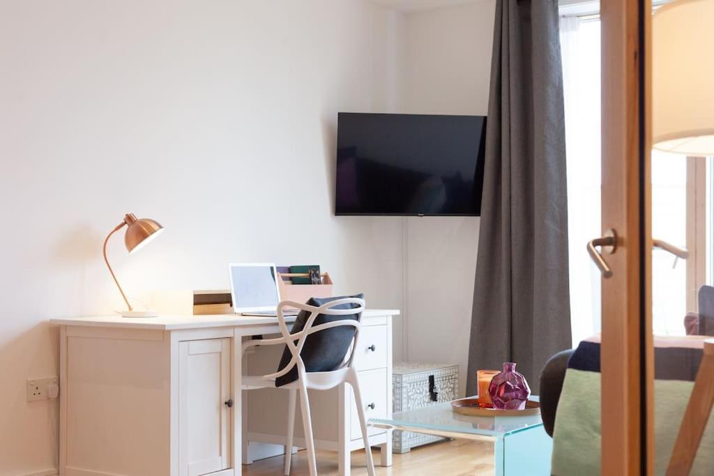 Oxfordshire Living - The Tolkien Apartment - Оксфорд Экстерьер фото