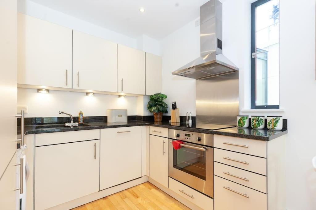 Oxfordshire Living - The Tolkien Apartment - Оксфорд Экстерьер фото